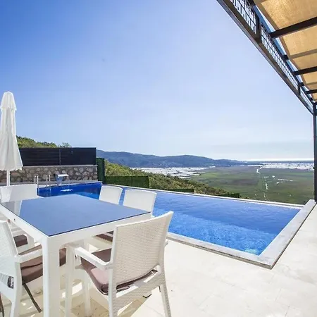 Villa Onyx-k Muhafazakar